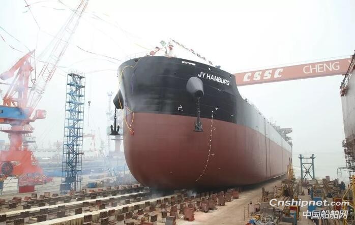 中船澄西29號8.2萬噸散貨船順利下水