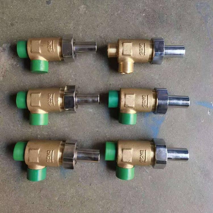 船用外螺紋直角液體安全閥CB/907-94實(shí)物圖