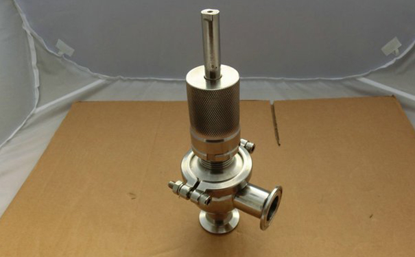 衛(wèi)生級(jí)安全閥A81F實(shí)物圖